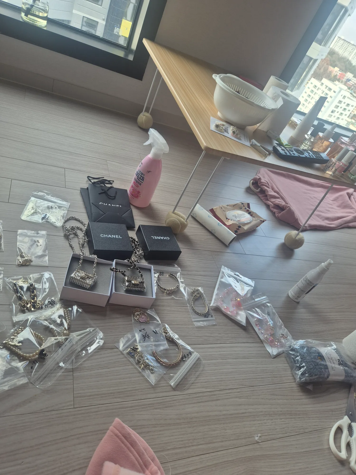 와 샤넬 목걸이 고퀄지려요.. 댓글 4