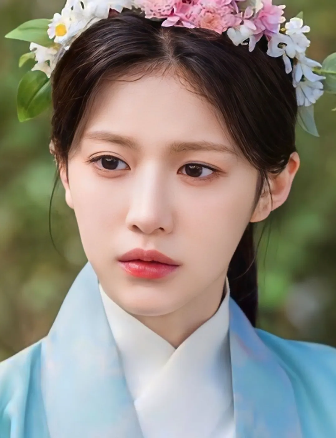고윤정 얼굴형
