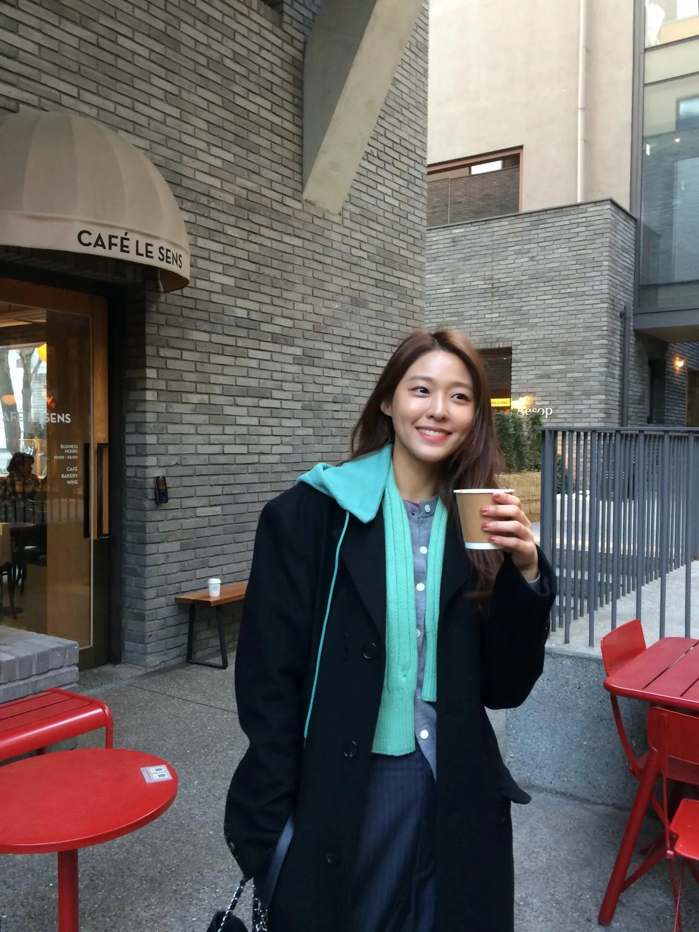 설현 여전히 이쁘다