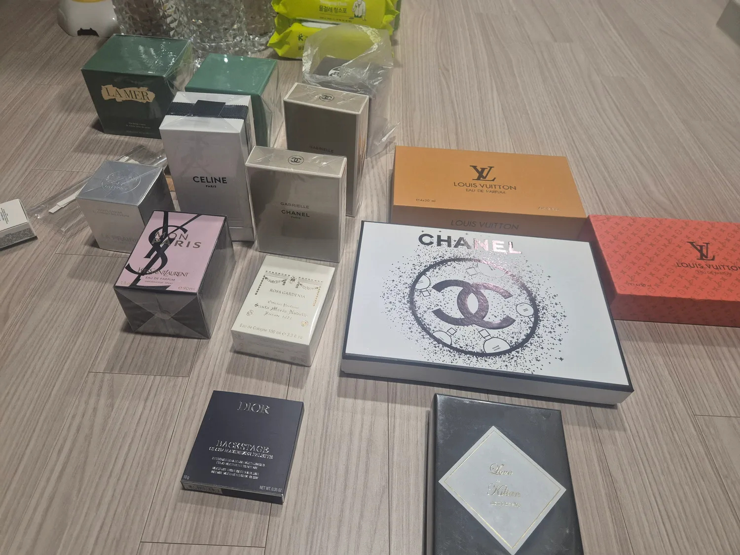 유투브라이브로 향수쇼핑한거옴 짜가