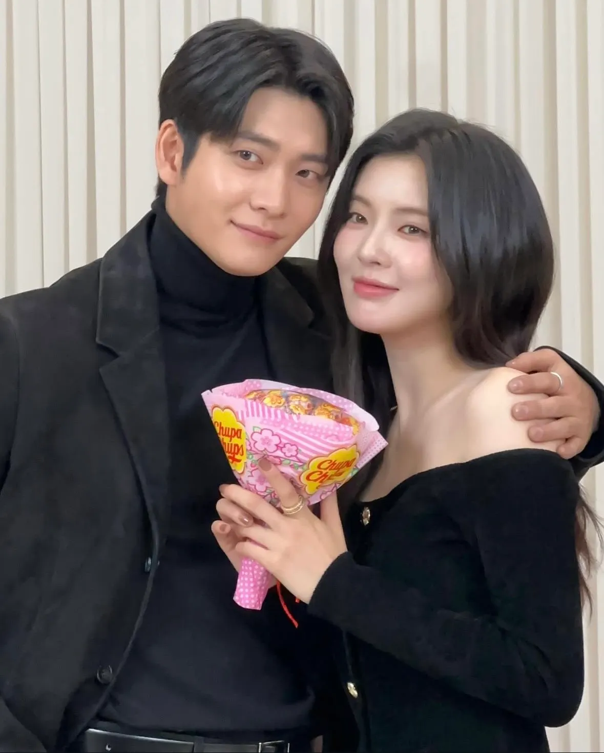 뭔가 이렇게 생긴상은9