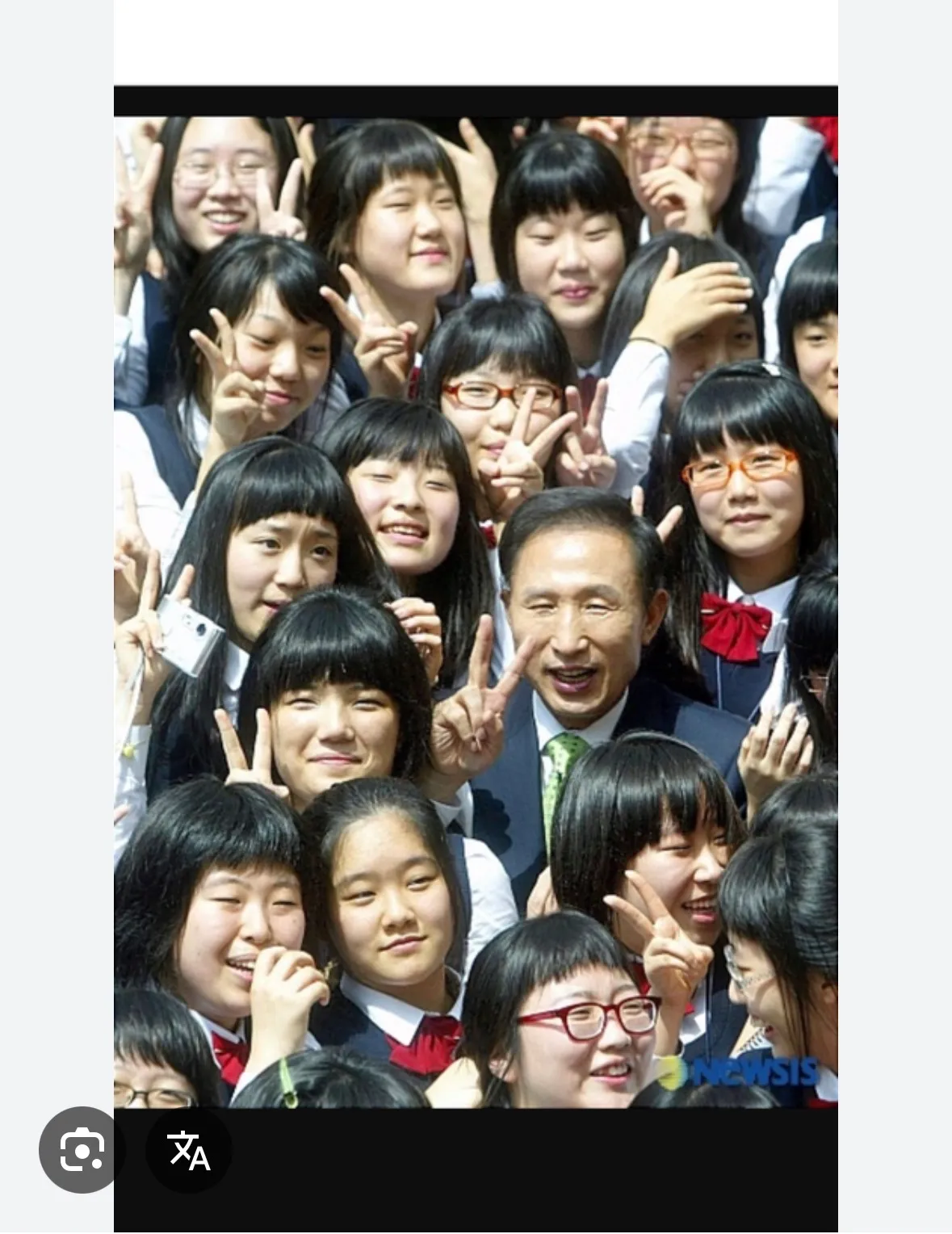 밑에 얼굴짤 저게 어케 평균임ㅋㅋㅋ