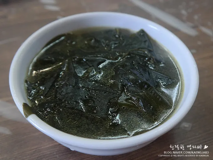 언니들은 미역국 드실때 어떤거 넣으시나요?