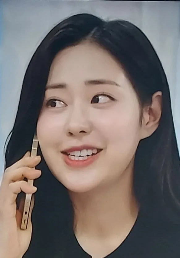 신슬기 입술 턱 비대칭3
