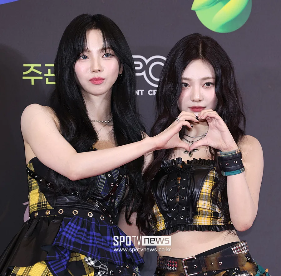 언니들 누가 더 예뻐보여요?2