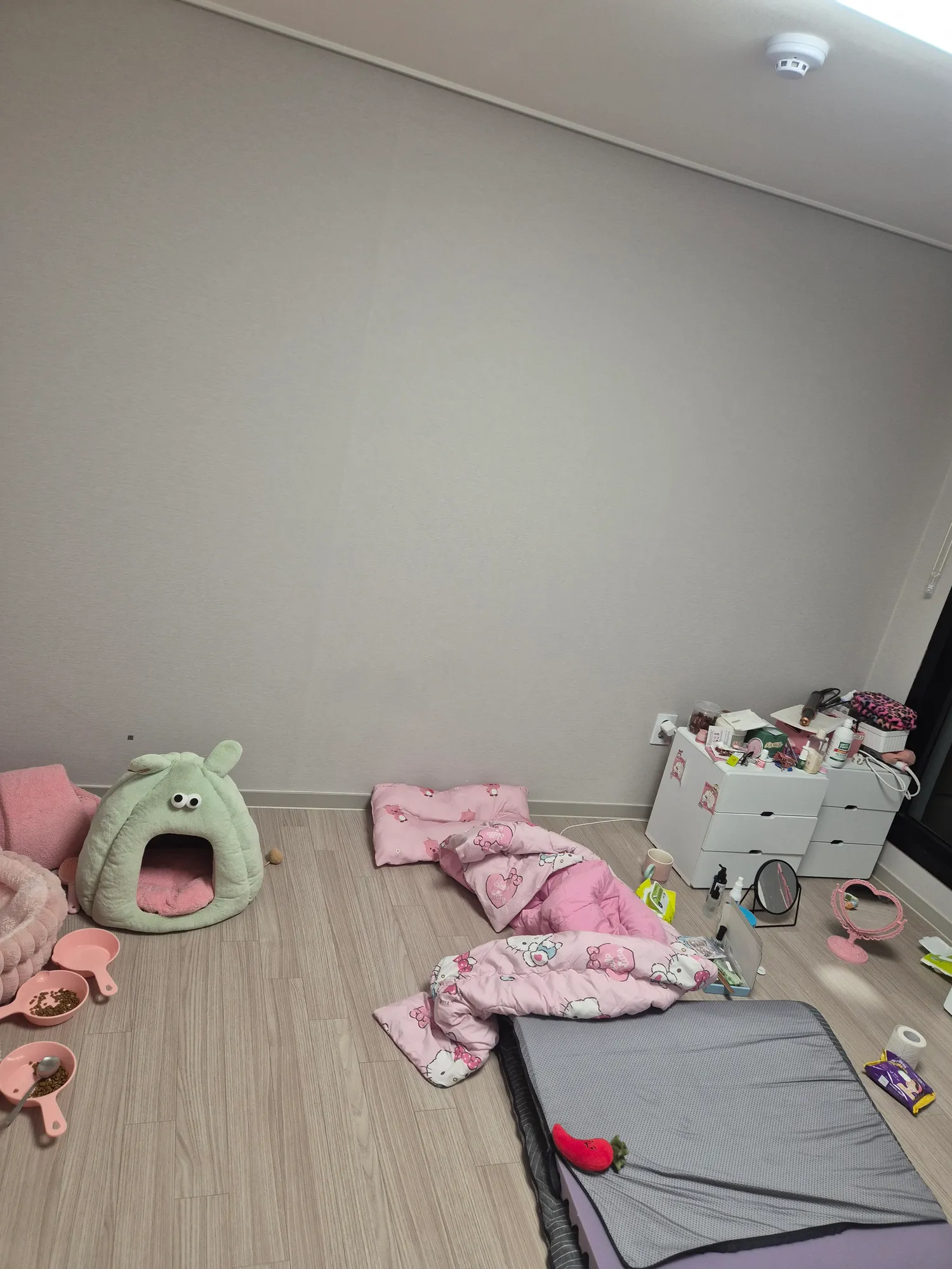 언니들15평 복층 오피 나갈때도배해줄때3
