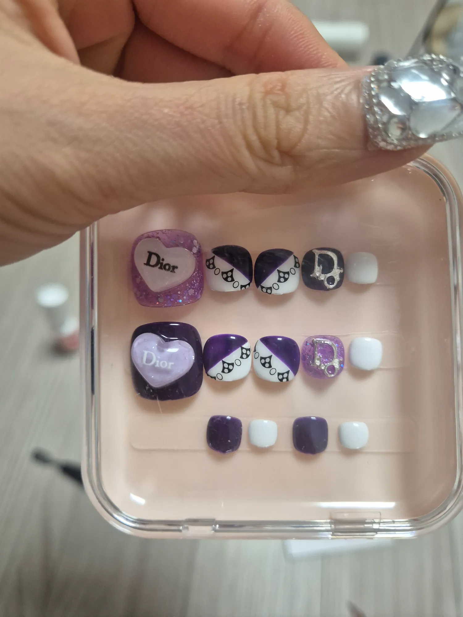 발톱팁 개안나?3