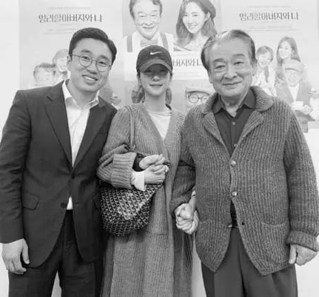 권은비 서예지중 누가 더 얼굴이작을까