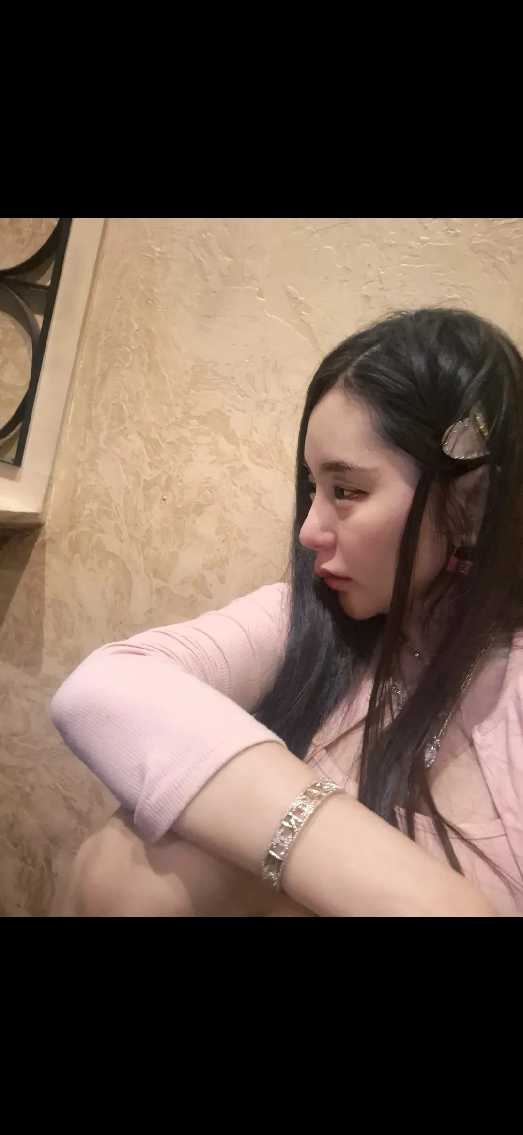 배우같다