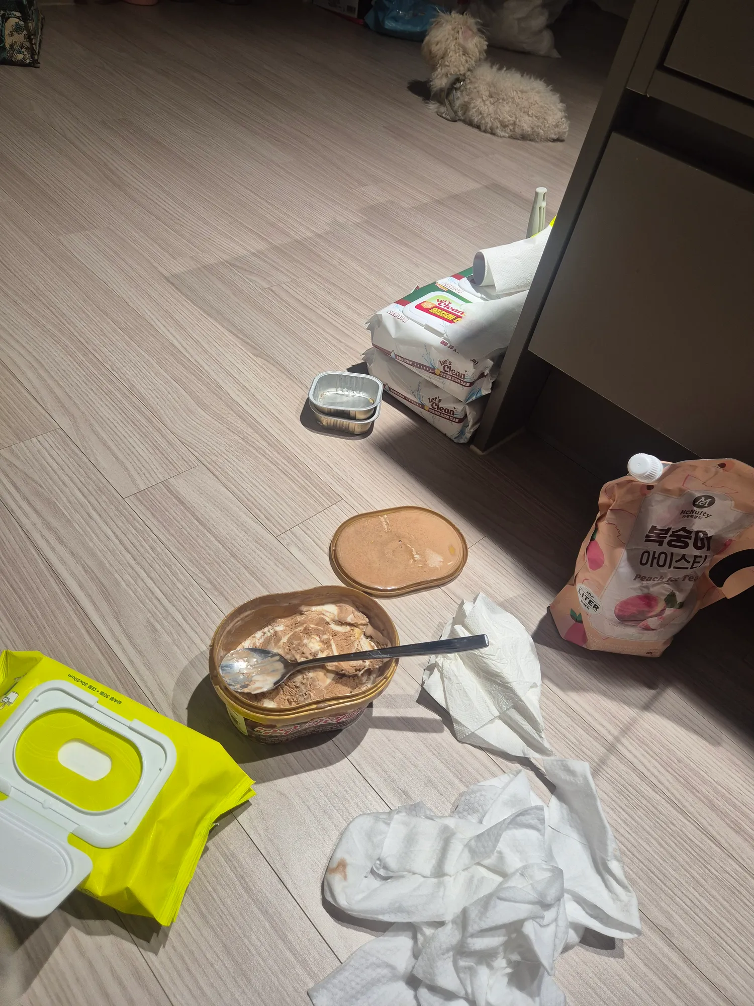배달머시킬까.. 하루종일밥안먹음 그리고밤새야됨