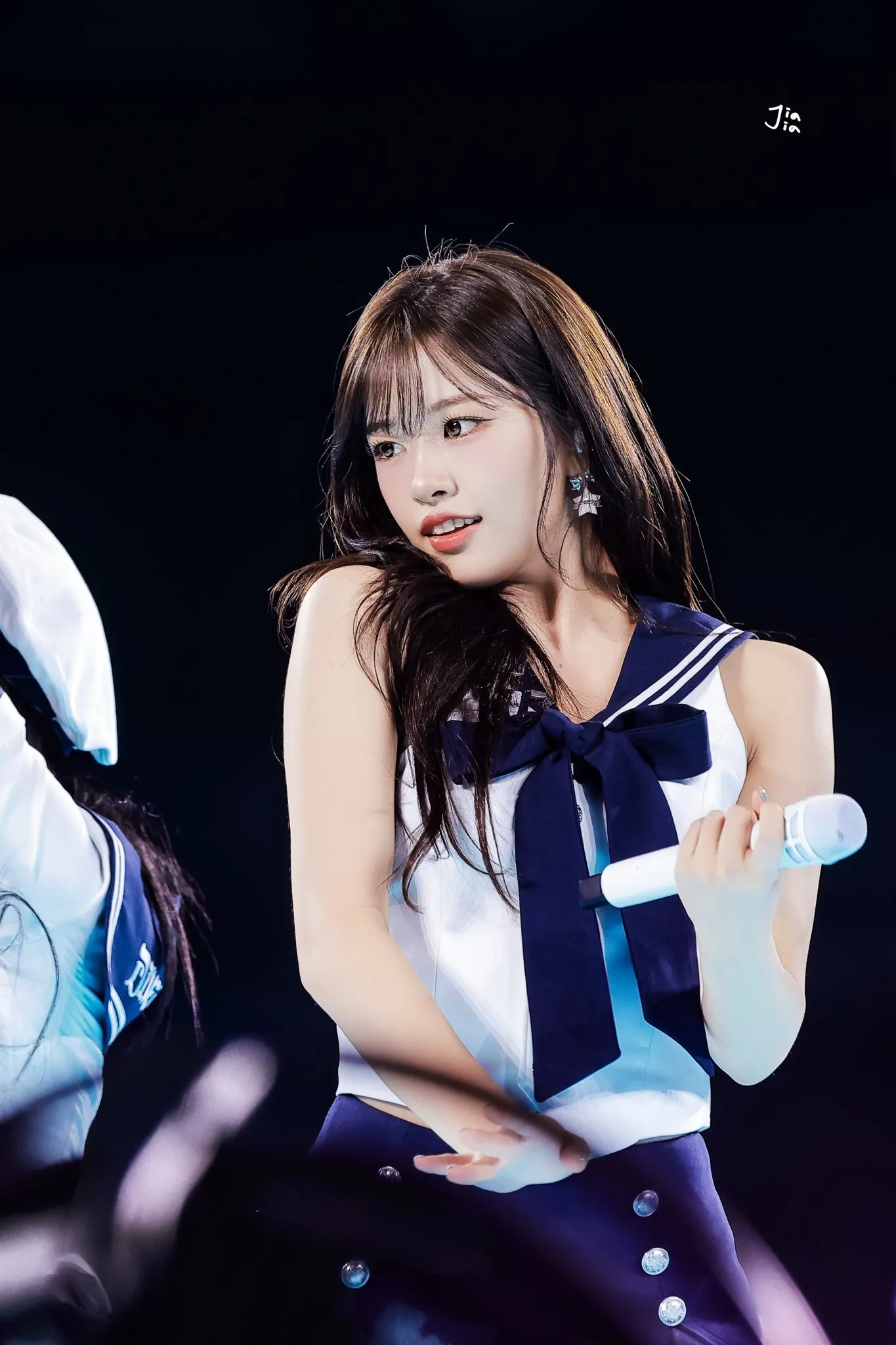 안유진 헤어 스타일 이쁜거 같아요3