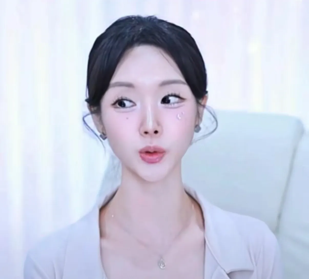 언니들 윤곽하면