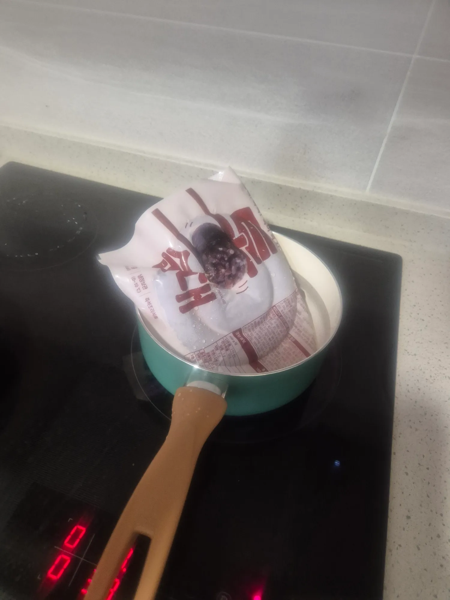 배민이지 존나싫다 떡볶이데우는건줄알앗는데