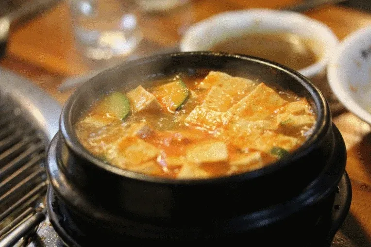고기 먹으러 가면 50 대 50인 난제