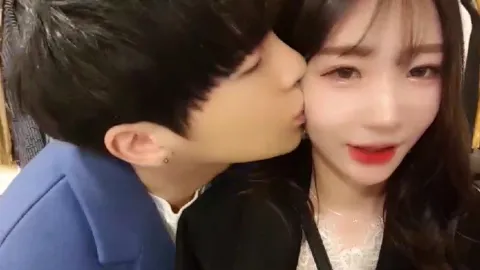 케이 얘는 방송에서 여자랑 키스보여주고싶은 병2