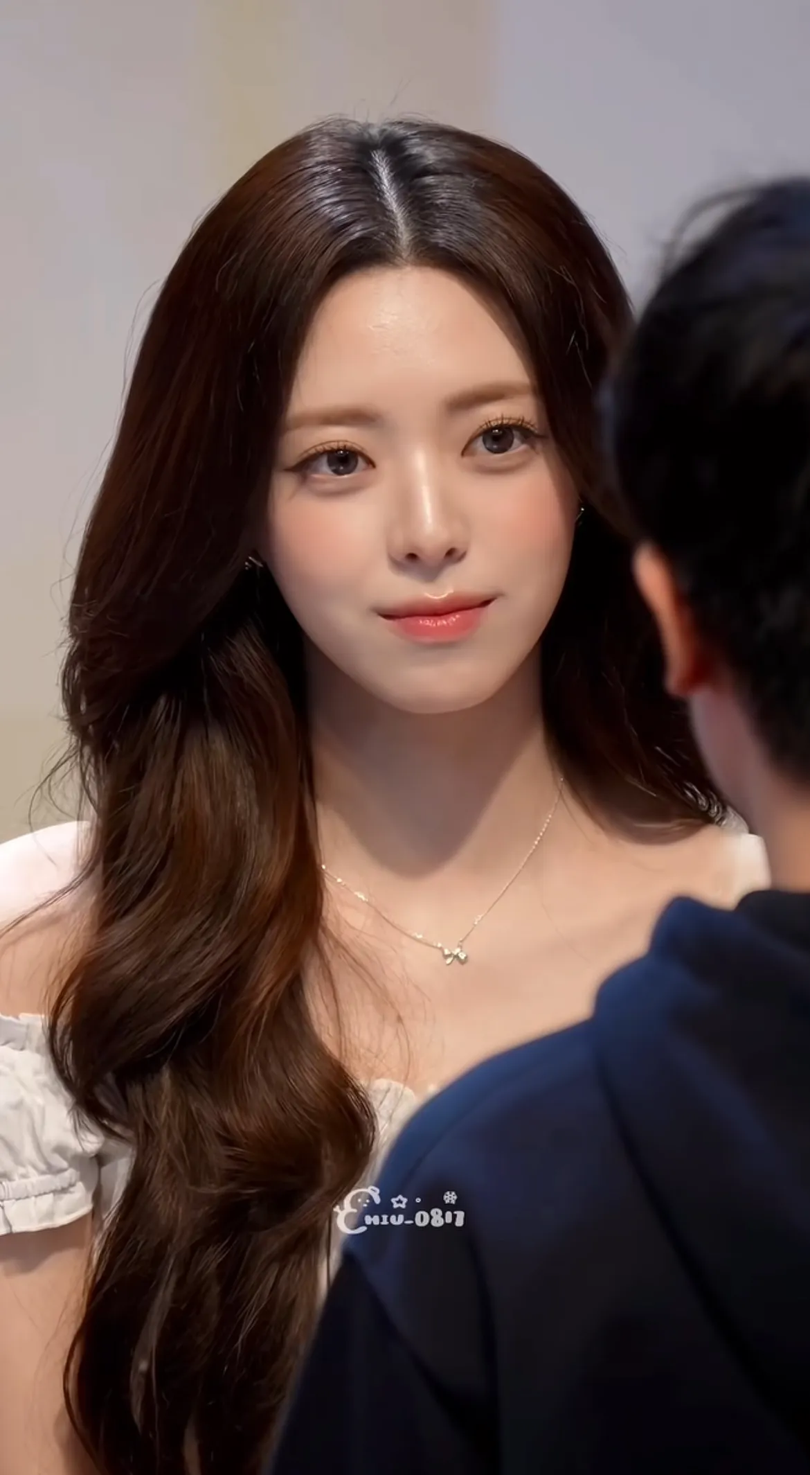 유나 개인적으로 지금이 더 예쁜데