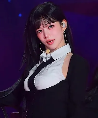 프미나 이채영이 젤 이쁜거같으면2