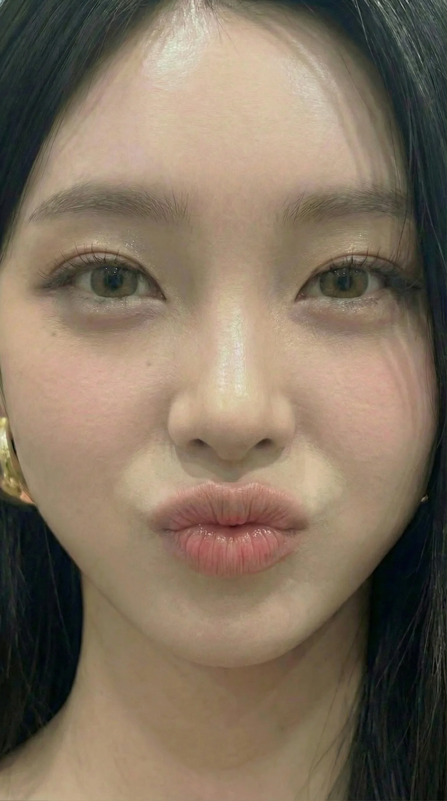 근데 여기에 ai창작물 올려보길 잘햇네요