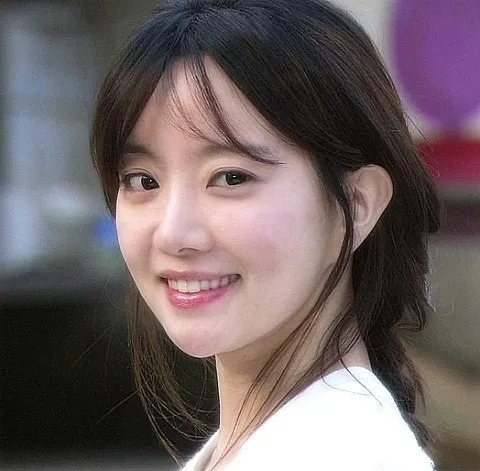 이 분 몇살 같아여?
