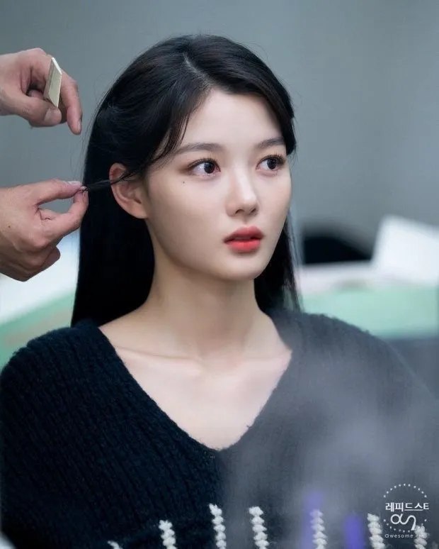 김유정이랑 사나 공통점이 먼가요....