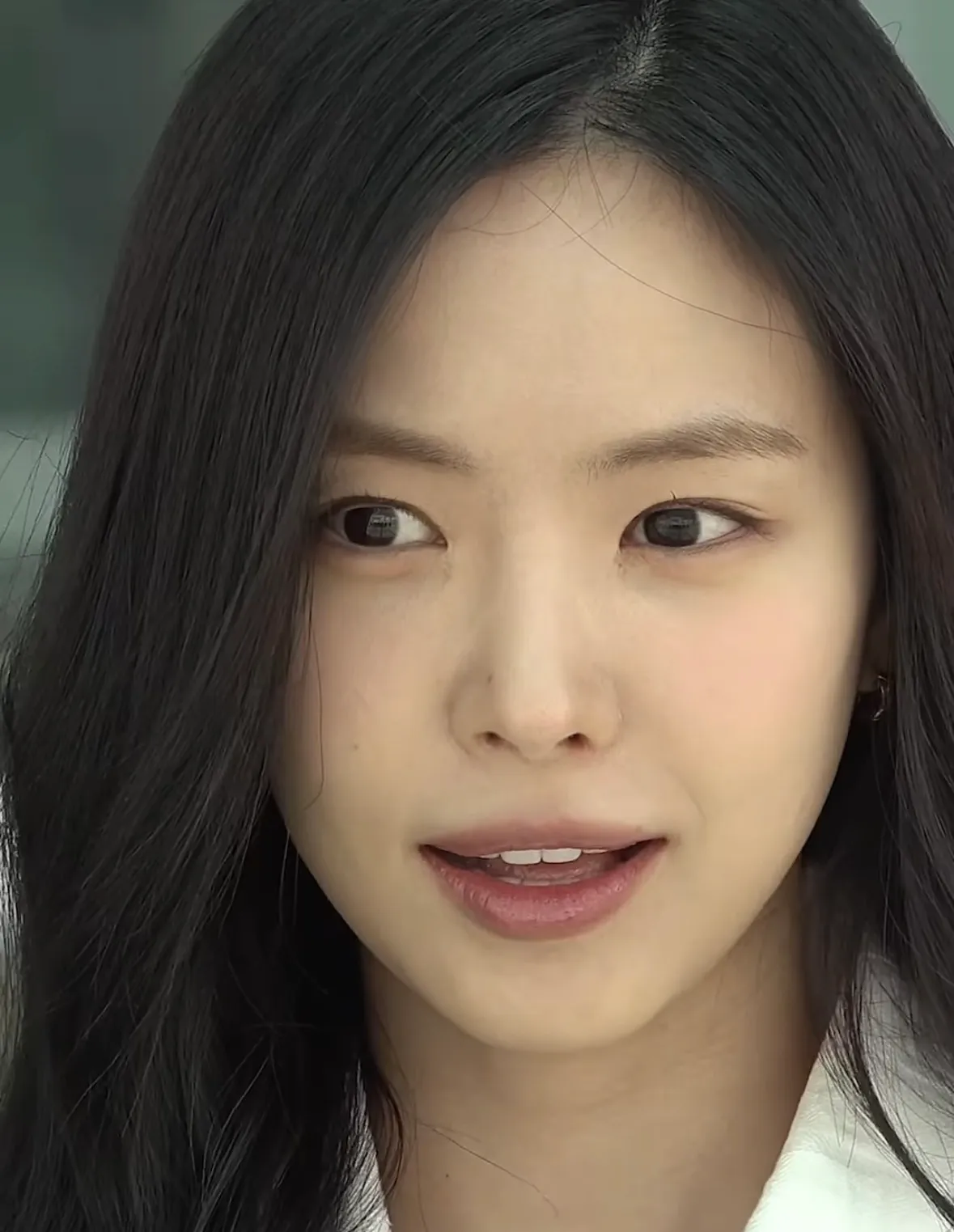 손나은 전에는 성괴같다가 다시 폼 돌아오는데여