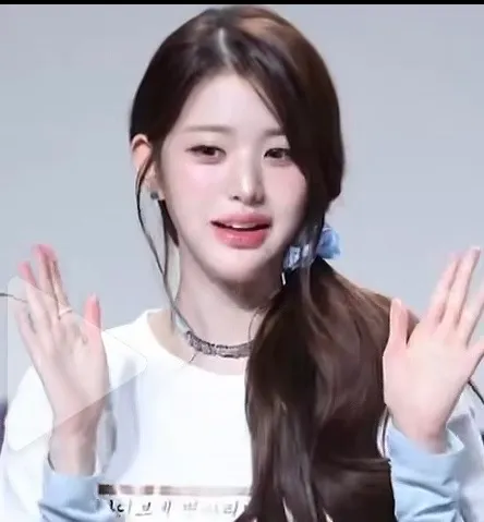 와 장원영은 어케 더 예뻐지냐