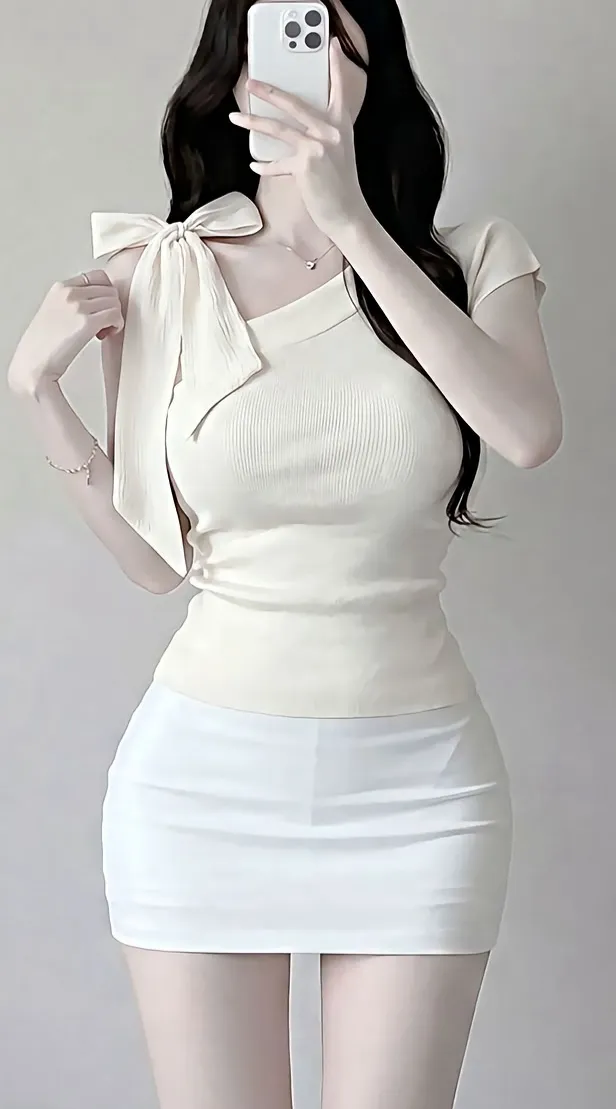 옷 둘중에 머가 나아요?2