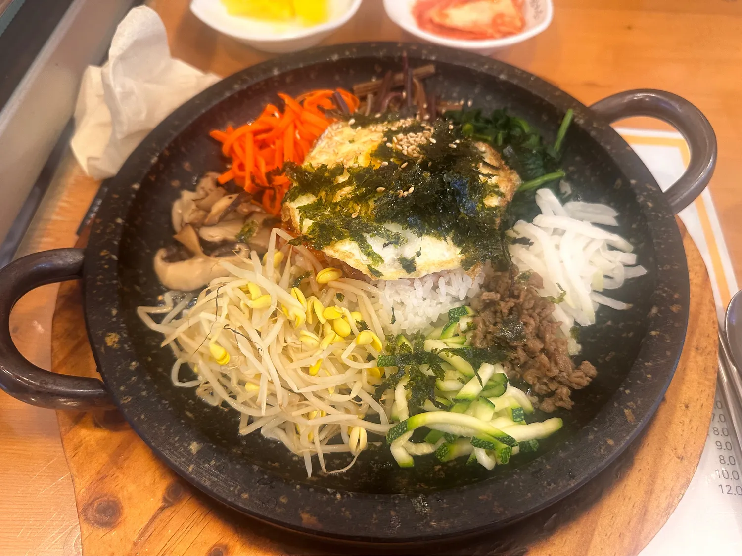 언니들 고봉민김밥에 돌솥비빔밥 먹어보세요