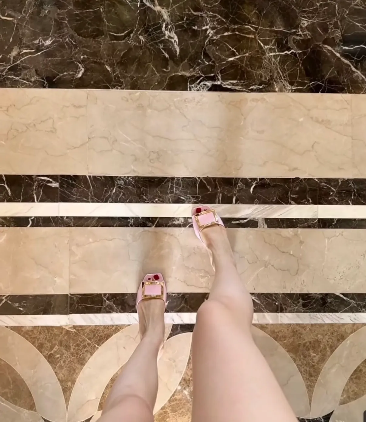 어때요 살까요 말까요