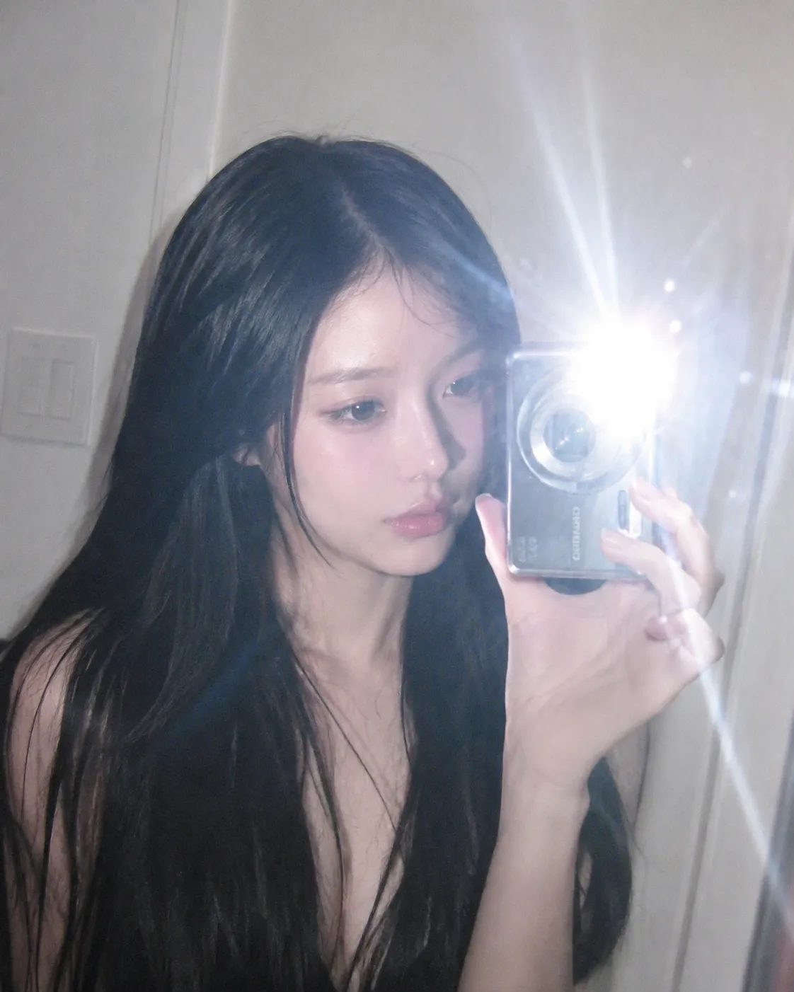 거울셀카 프롬포트,,