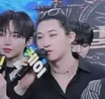 호빠 다니는 언니들 벌은 티씨로 돈 주고