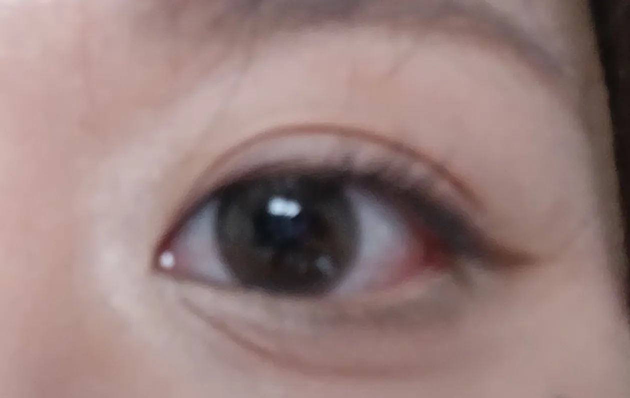 눈 커지는 방법