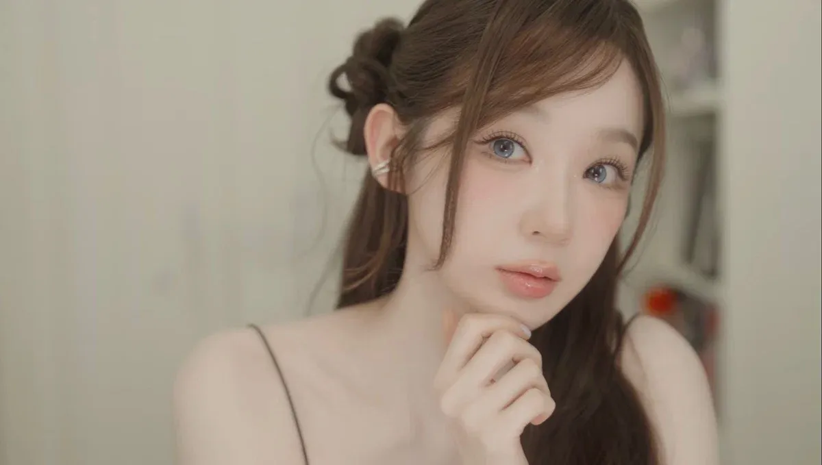 청담동 샵에서 아이돌 메이크업 받은 강민경4