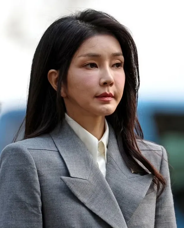 양윤은 나이들면 무조건 쳐지나요?