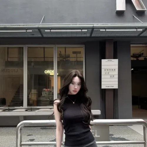 현실에서 이렇게 입으면 너무 야해요?