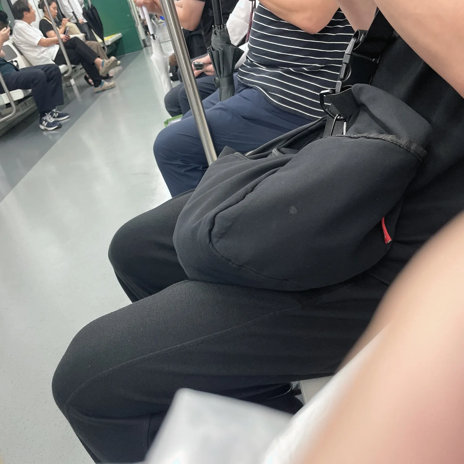 여름에 전철을 안타는 이유 댓글