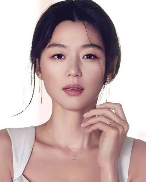 필러는 입술에만 하는 게 베스트임