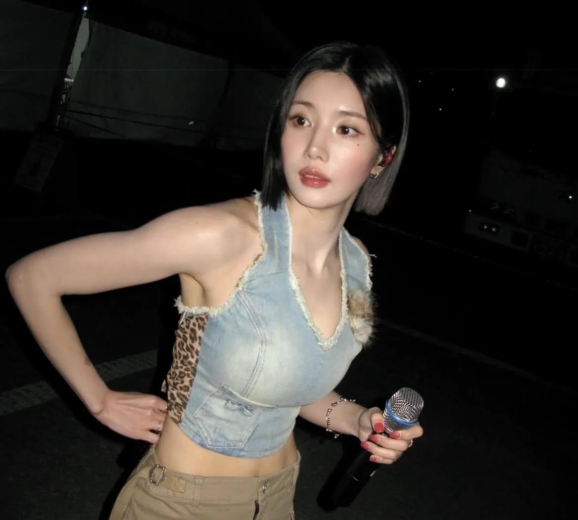 권은비 팔 지흡한걸까요?