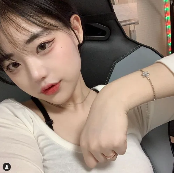 언니들 이런 얼굴 어때요?