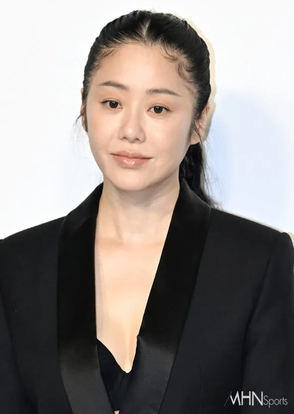 존예들은 머리풀른것도 올빽도 존나다이뿜5