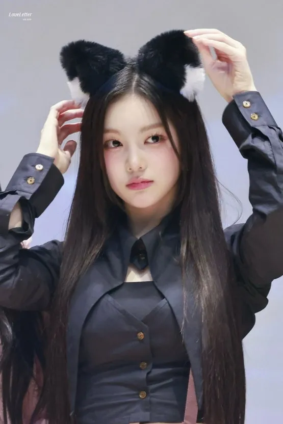 요즘 아이돌들 이마 다 약간 좁지않아요? 댓글 2