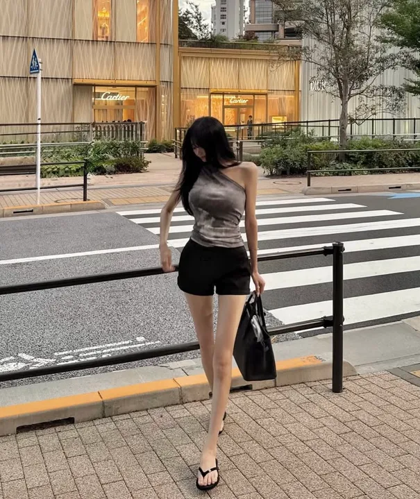 팔다리 이정도는 아니고 날씬 이쁘면