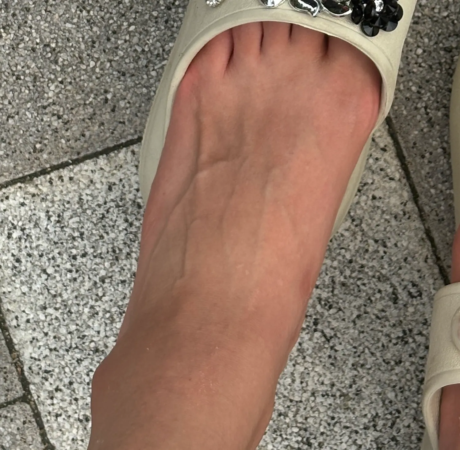 올여름에 낮에 나간거 손에 꼽는데도