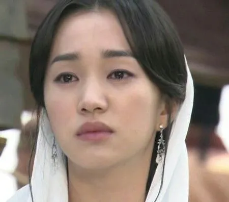 얼굴존예는 아닌데 비율로 먹히는 상3