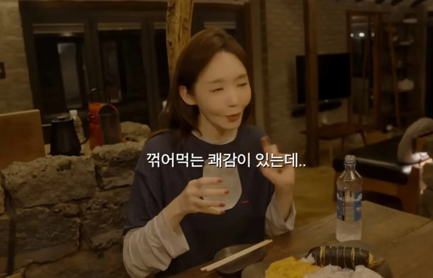 두상 크면 턱 윤곽 욕심 덜어야 되는 듯.4