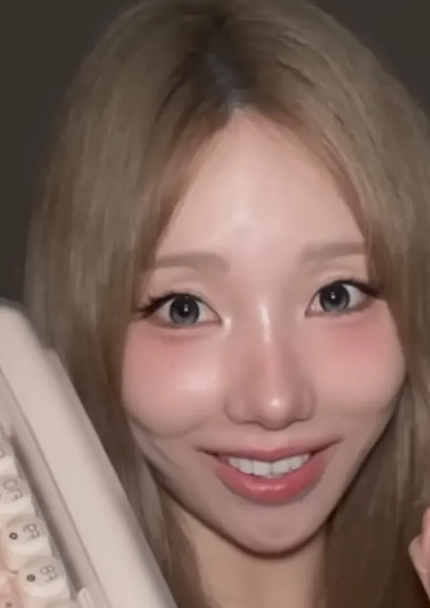 아까노끼다됬는데 안예쁘고 매력없음