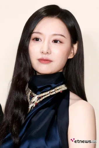 지젤,김지원 닮았다는데2