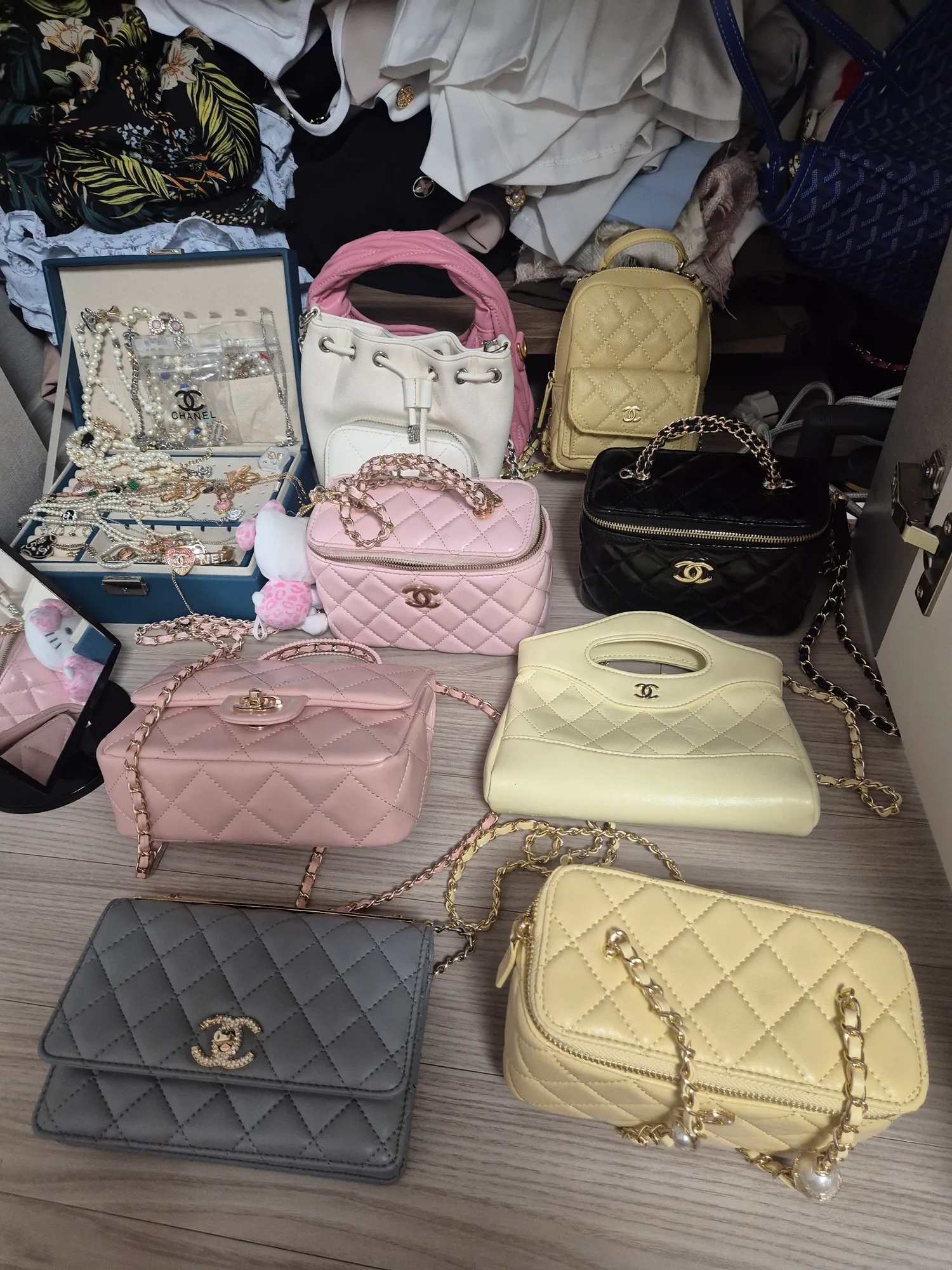 제 명품백들 자랑좀해봅니다