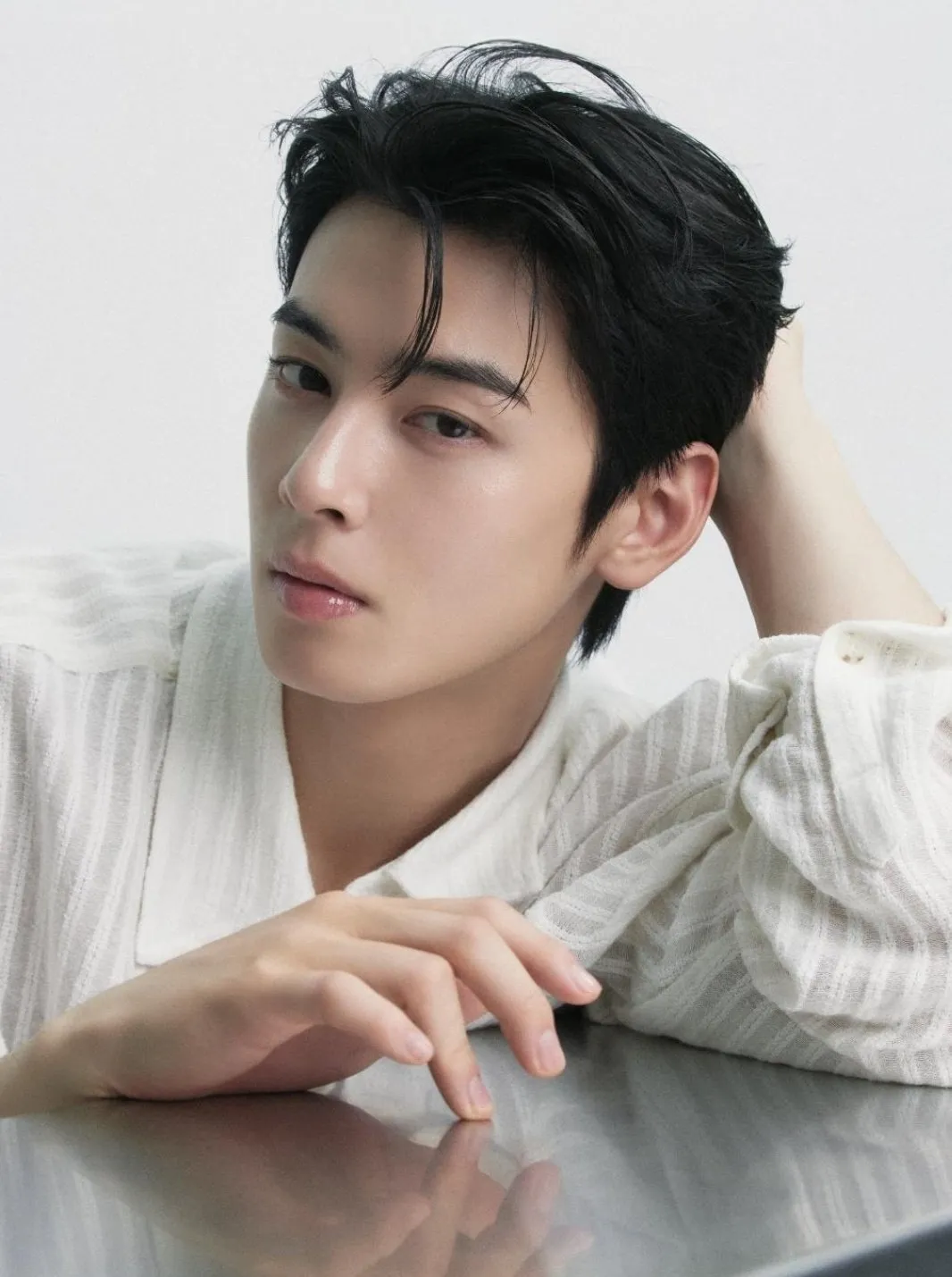 차은우 ㄹㅇ 말안되게 잘생긴거같음2