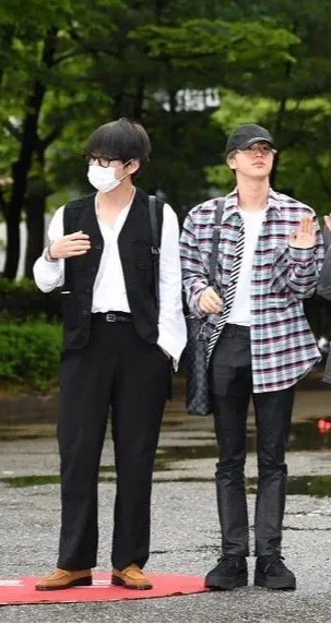 대두인건지 어깨가좁은건지2